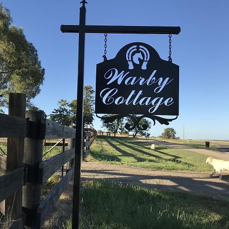 Warby Cottage Wangaratta Exteriör bild